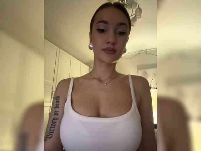 -Lana-Chester- webcam