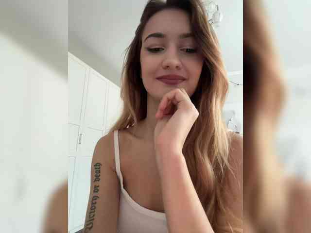 -Lana-Chester- webcam