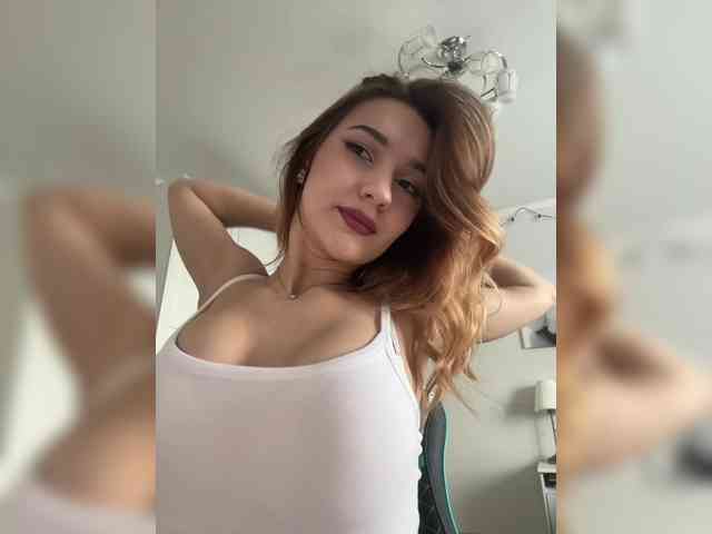 -Lana-Chester- Live Webcam on BongaCams