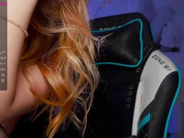 -Lana-Chester- webcam