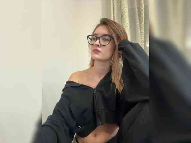 -Lana-Chester- webcam