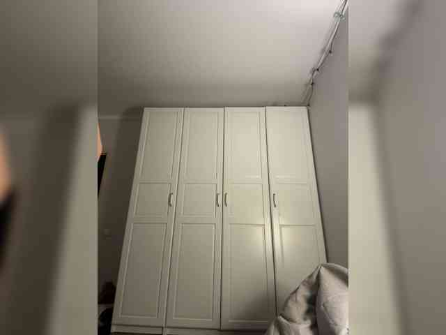 -Lana-Chester- webcam