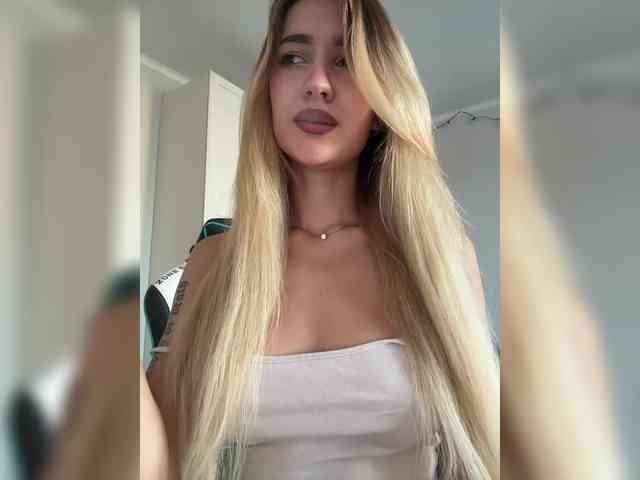 naughty chatroom -Lana-Chester-