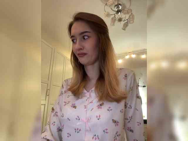 -Lana-Chester- webcam