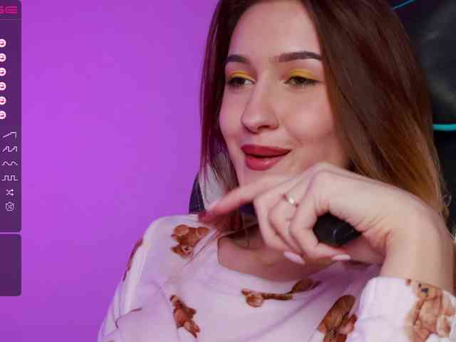 -Lana-Chester- webcam