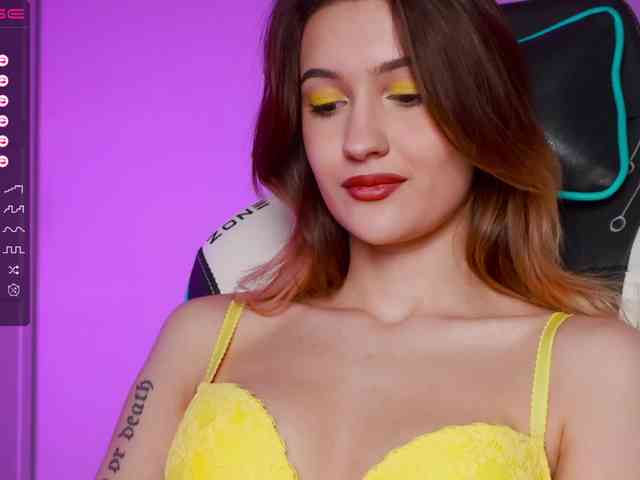 -Lana-Chester- webcam