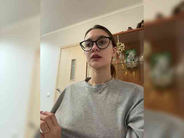 -Lana-Chester- webcam