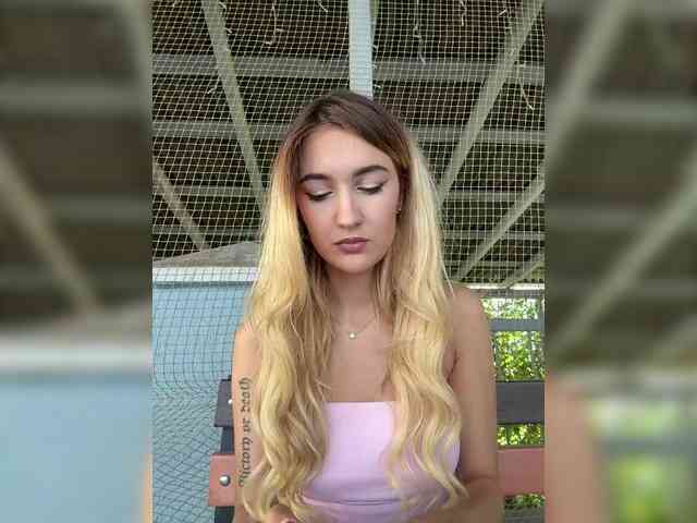 -Lana-Chester- webcam
