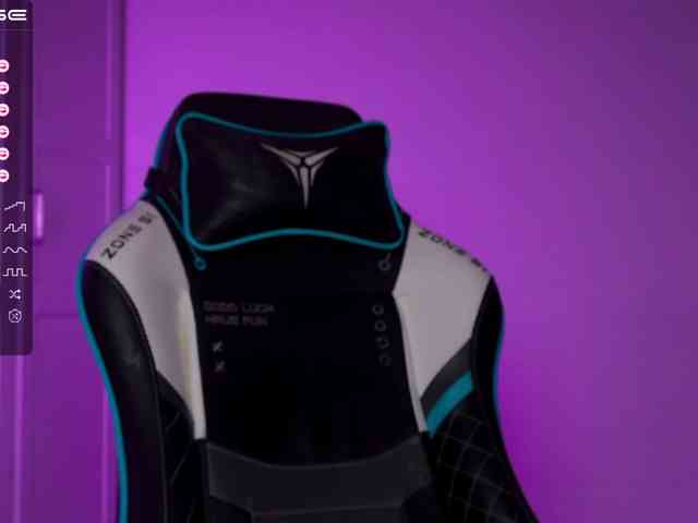 -Lana-Chester- webcam