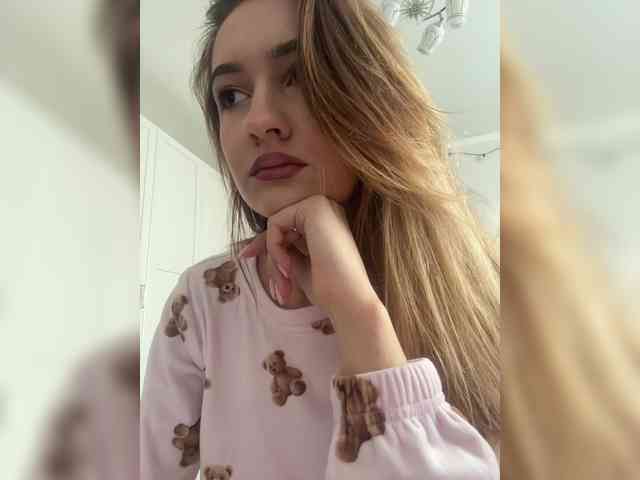 -Lana-Chester- webcam