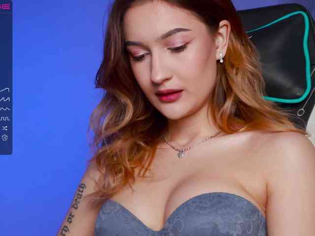 -Lana-Chester- webcam