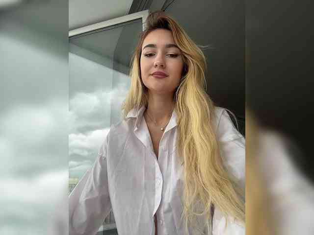 adult videochat -Lana-Chester-