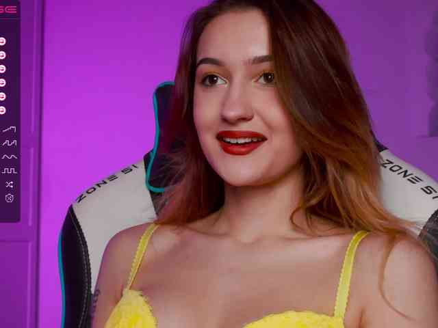 -Lana-Chester- webcam