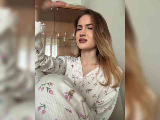 -Lana-Chester- webcam