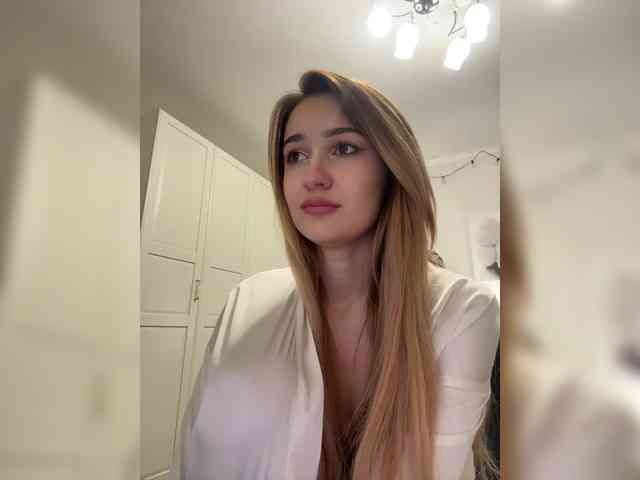 -Lana-Chester- webcam