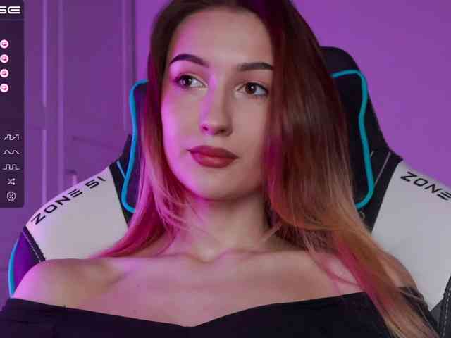 -Lana-Chester- webcam