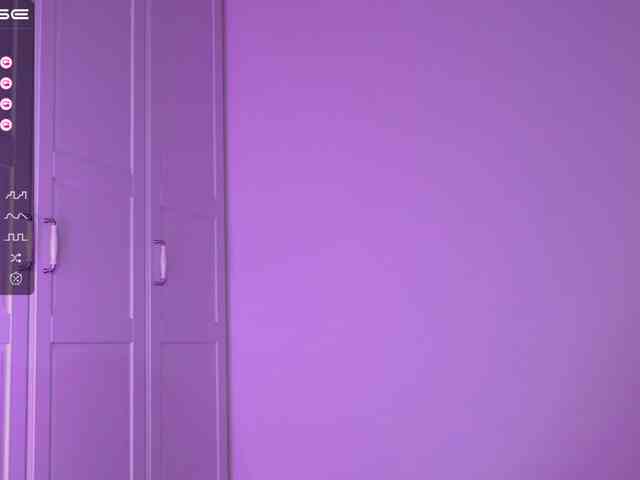 -Lana-Chester- webcam