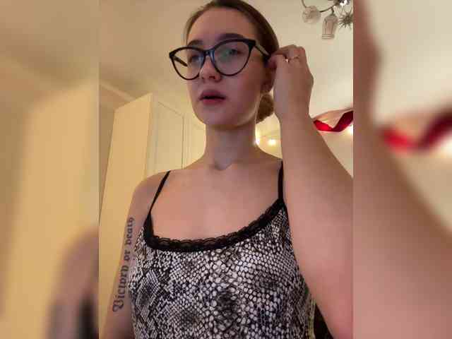 -Lana-Chester- webcam