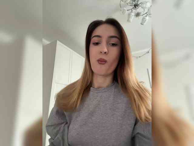 -Lana-Chester- webcam