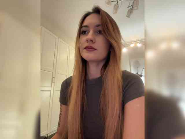 -Lana-Chester- webcam