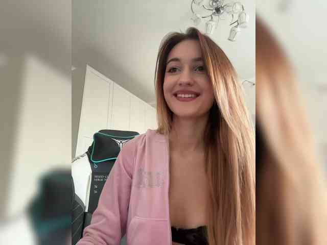 -Lana-Chester- Live Webcam on BongaCams