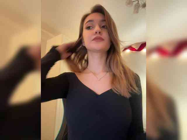 -Lana-Chester- webcam