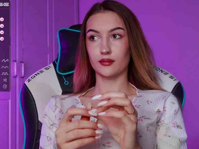 -Lana-Chester- webcam