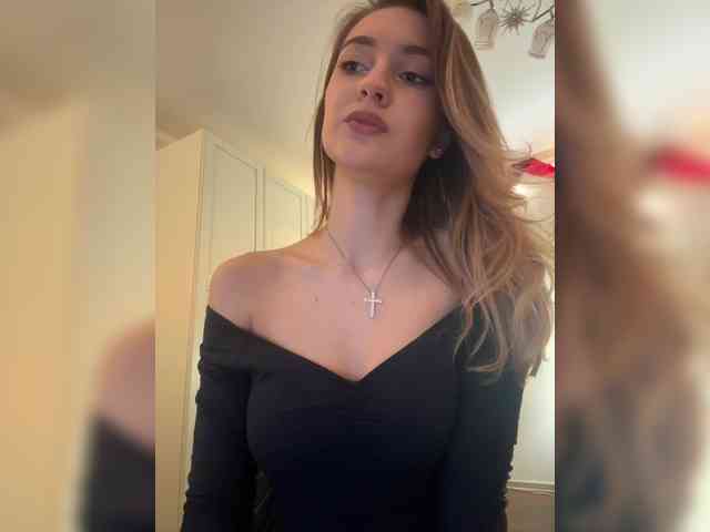 -Lana-Chester- Live Webcam on BongaCams
