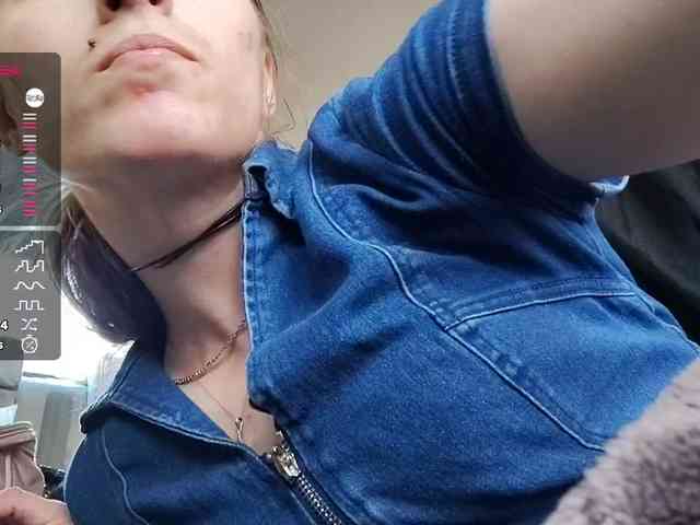 SmokeShow686 webcam