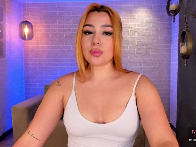 SamanthaKlein webcam