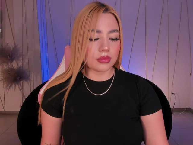 SamanthaKlein webcam