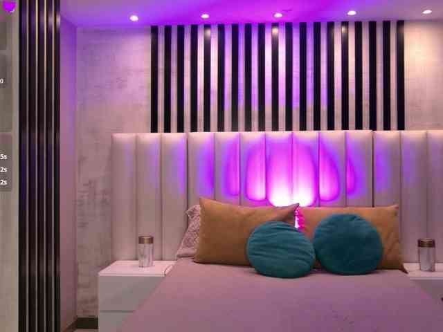 SamanthaKlein webcam