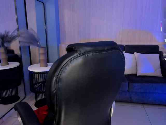 SamanthaKlein webcam