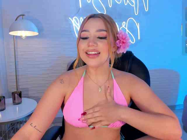 SamanthaKlein webcam