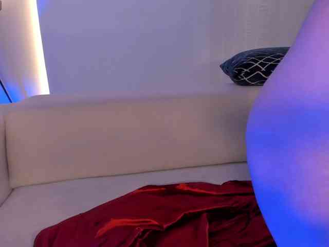 SamanthaKlein webcam