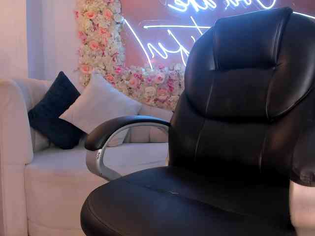 SamanthaKlein webcam