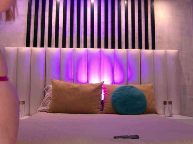 SamanthaKlein webcam