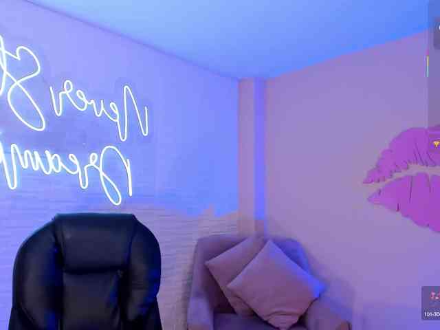SamanthaKlein webcam