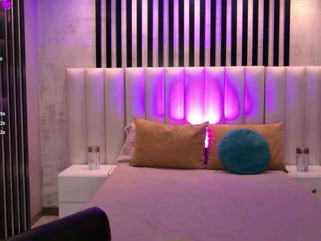 SamanthaKlein webcam