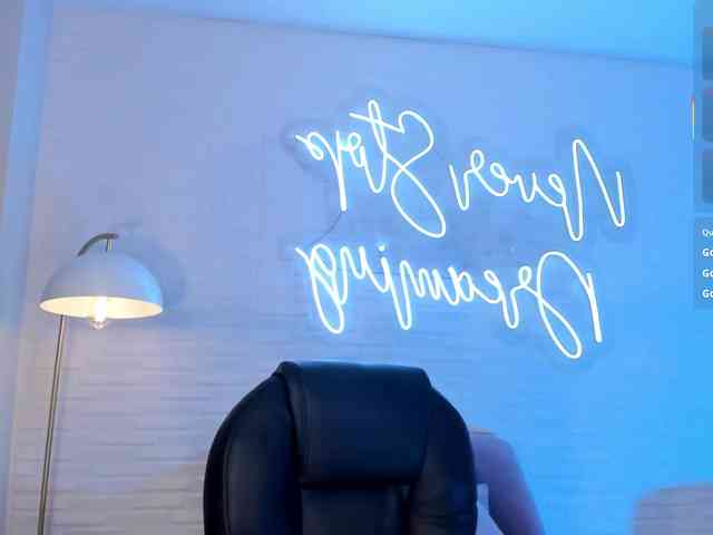 SamanthaKlein webcam