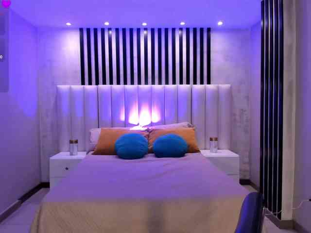 SamanthaKlein webcam