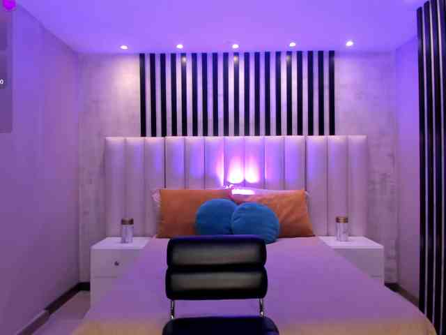 SamanthaKlein webcam