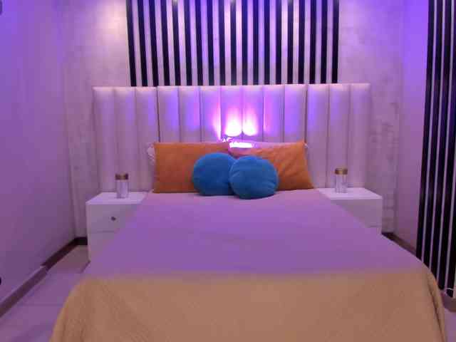 SamanthaKlein webcam