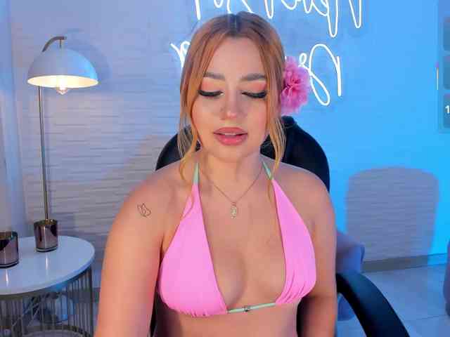 SamanthaKlein webcam