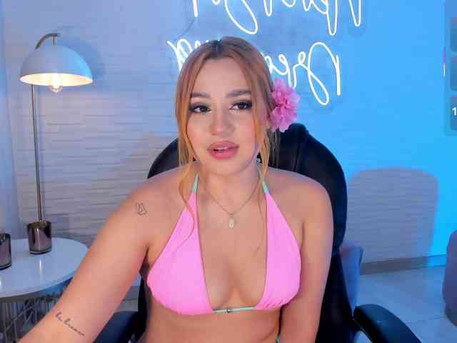 SamanthaKlein webcam