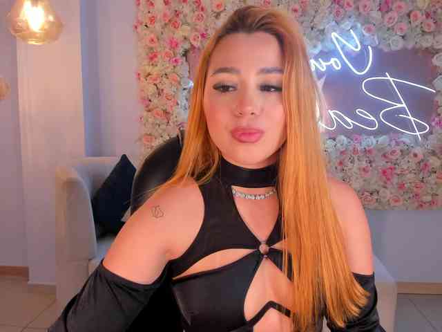 SamanthaKlein webcam