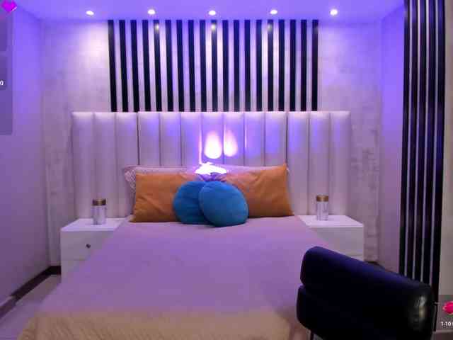 SamanthaKlein webcam