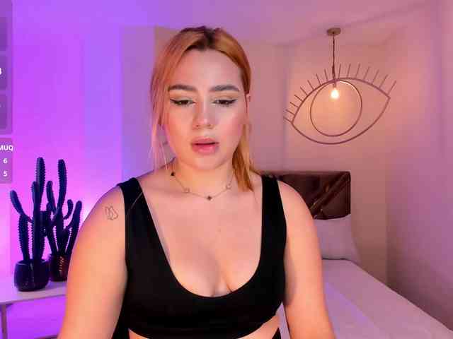 SamanthaKlein webcam