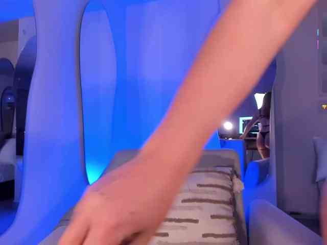 SamanthaKlein webcam