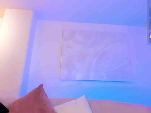 SamanthaKlein webcam